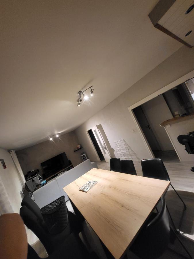 Chambre Neuve Dans Un Logement Partage A 10 Minute Du Circuit 24H Allonnes  Buitenkant foto
